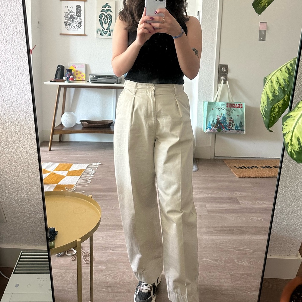 Women’s Uniqlo U trousers